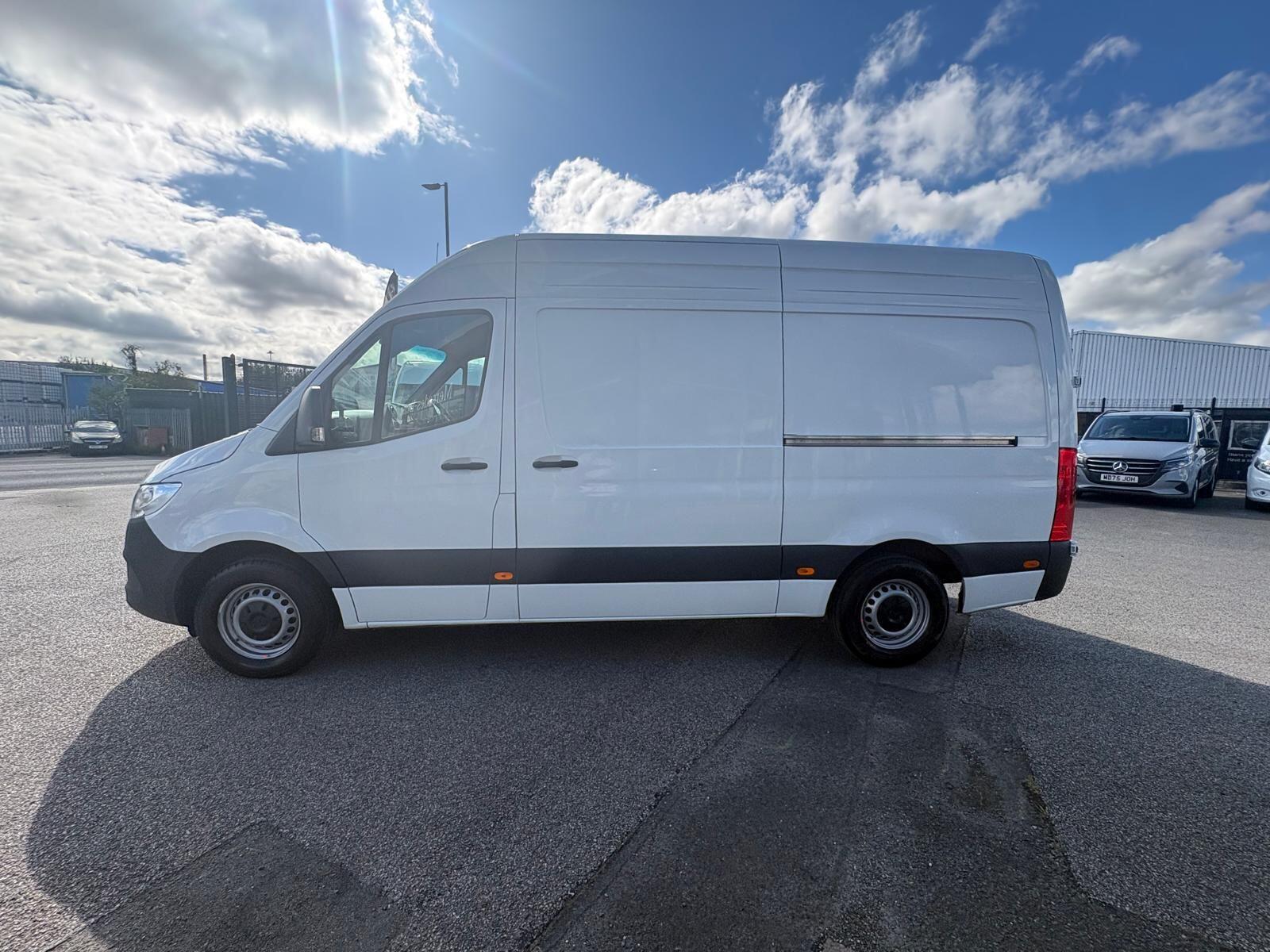 Mercedes-Benz Sprinter